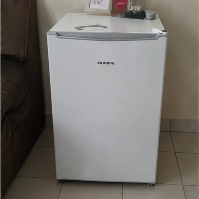 Frigobar Mondial 73L enviado por cliente