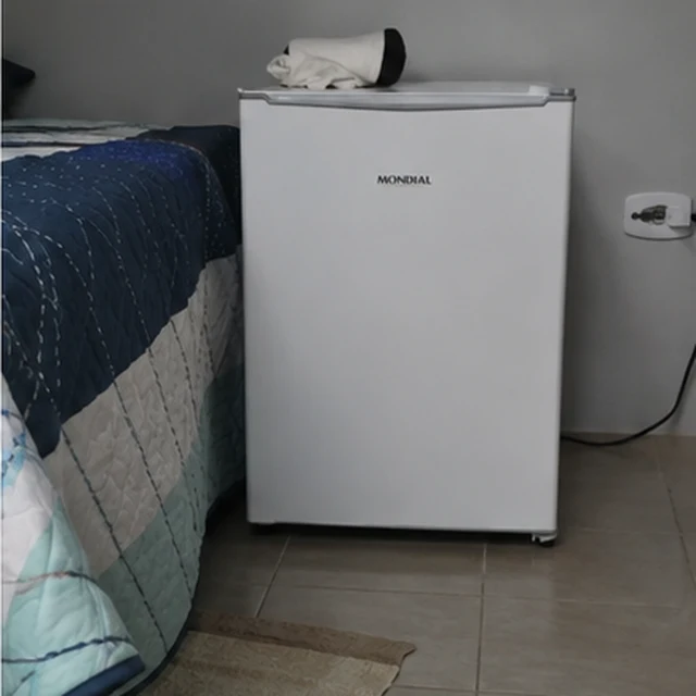 Frigobar Mondial 73L enviado por cliente