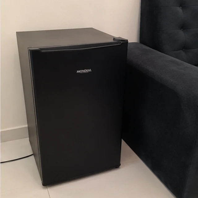 Frigobar Mondial 73L enviado por cliente